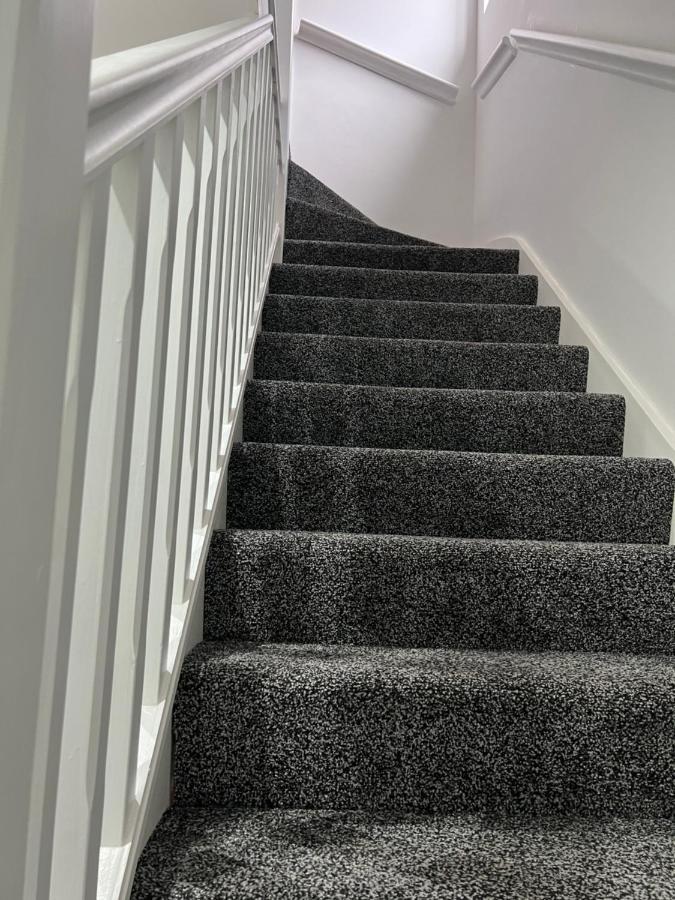 The Grande Residence - Close To Central London & Next To Northfield Tube Station Hanwell المظهر الخارجي الصورة