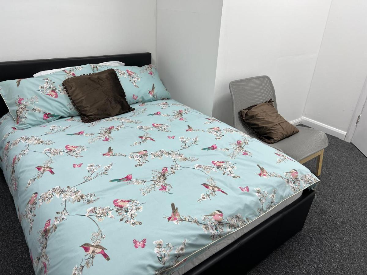 The Grande Residence - Close To Central London & Next To Northfield Tube Station Hanwell المظهر الخارجي الصورة